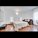 Bed & Breakfast Marconi 3*