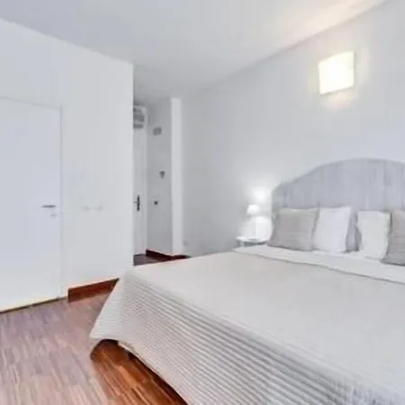 Bed & Breakfast Marconi 3*