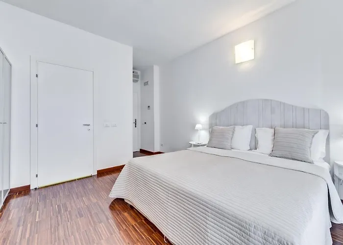 Marconi Oda ve Kahvaltı 3*