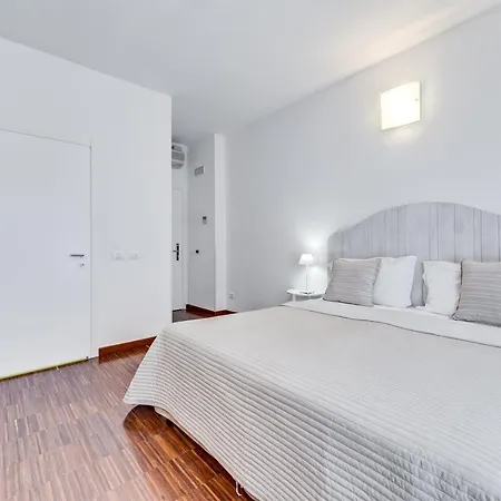 Marconi Bed & Breakfast 3*